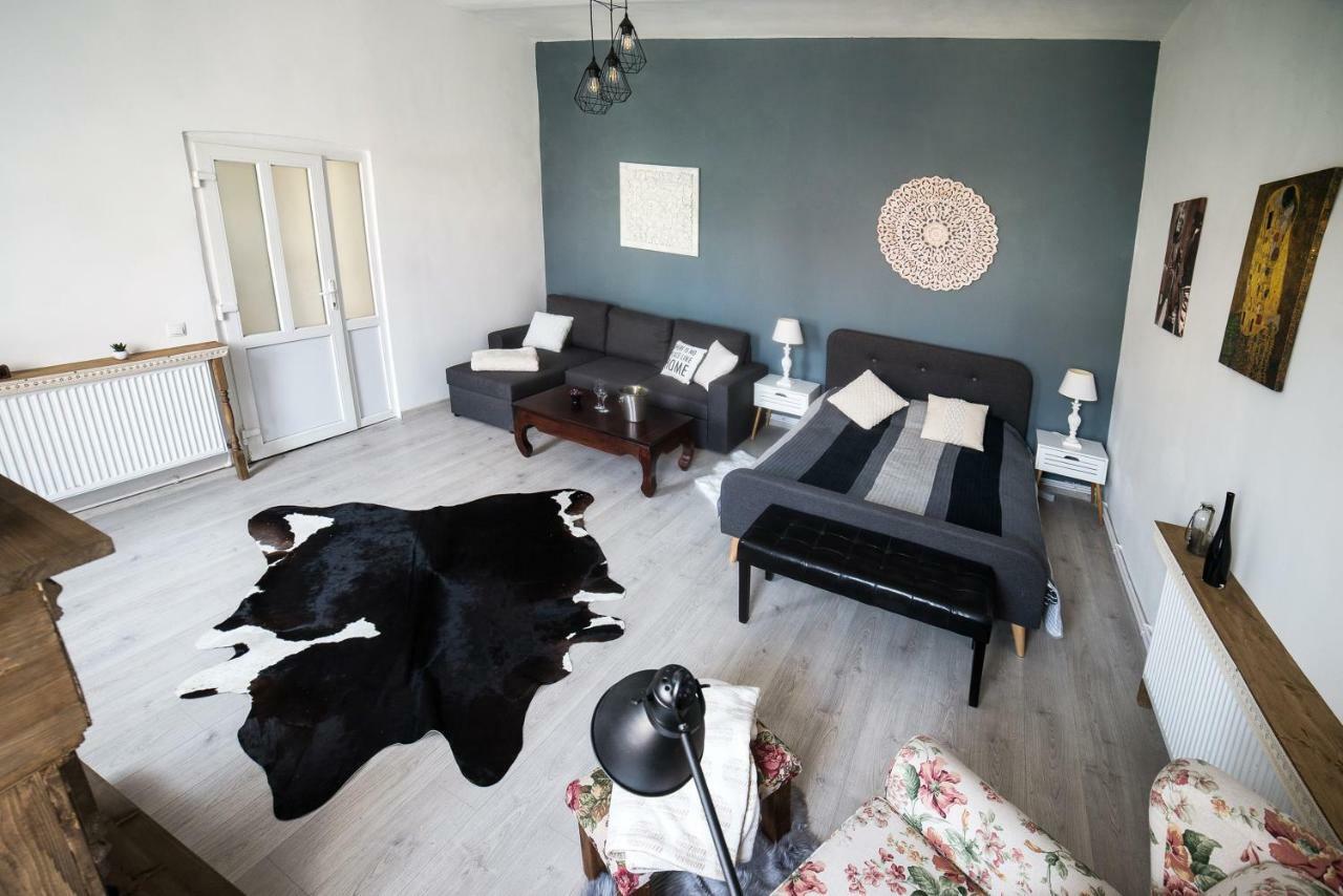 Ultra Central Apartment Kolozsvár Kültér fotó