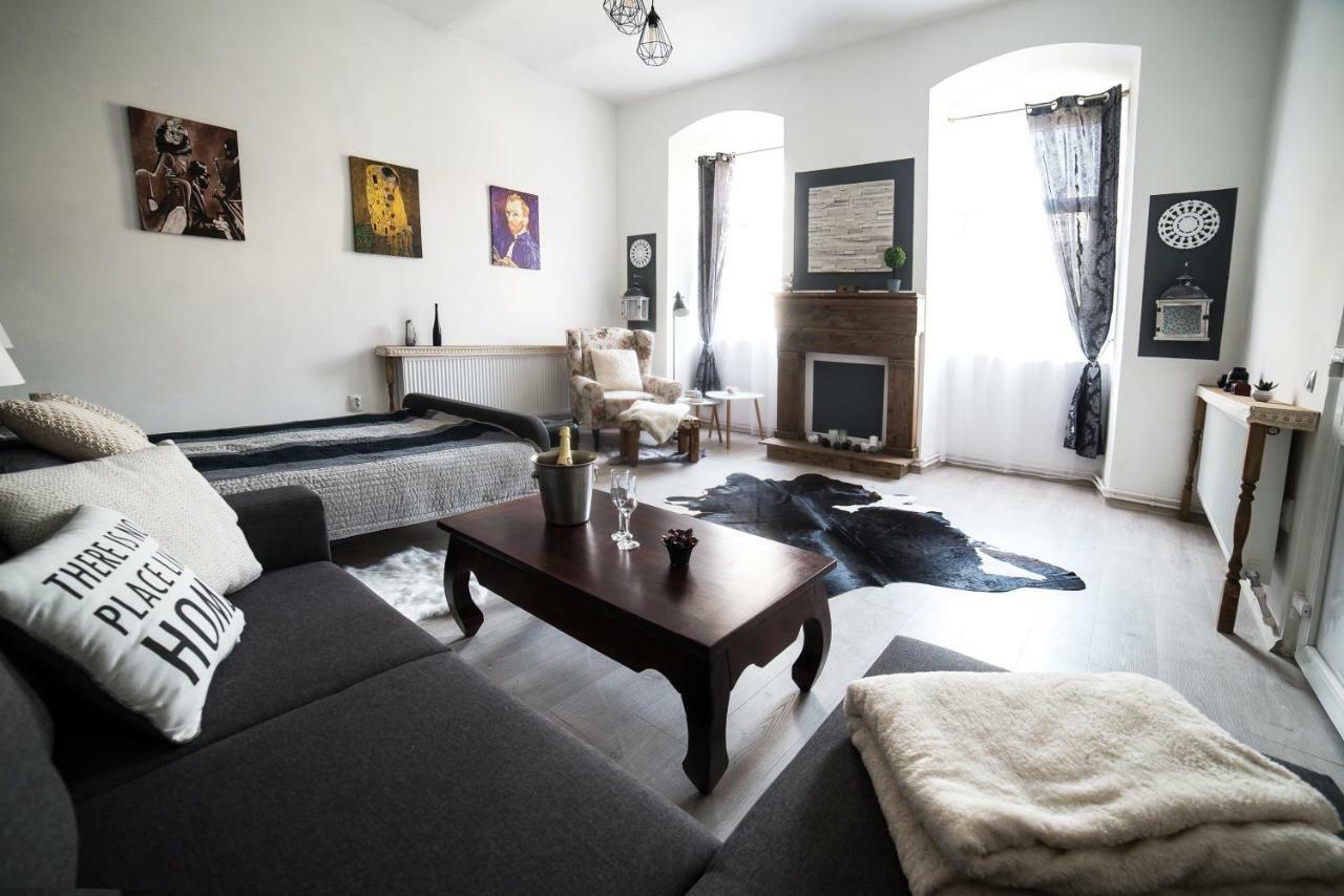 Ultra Central Apartment Kolozsvár Kültér fotó