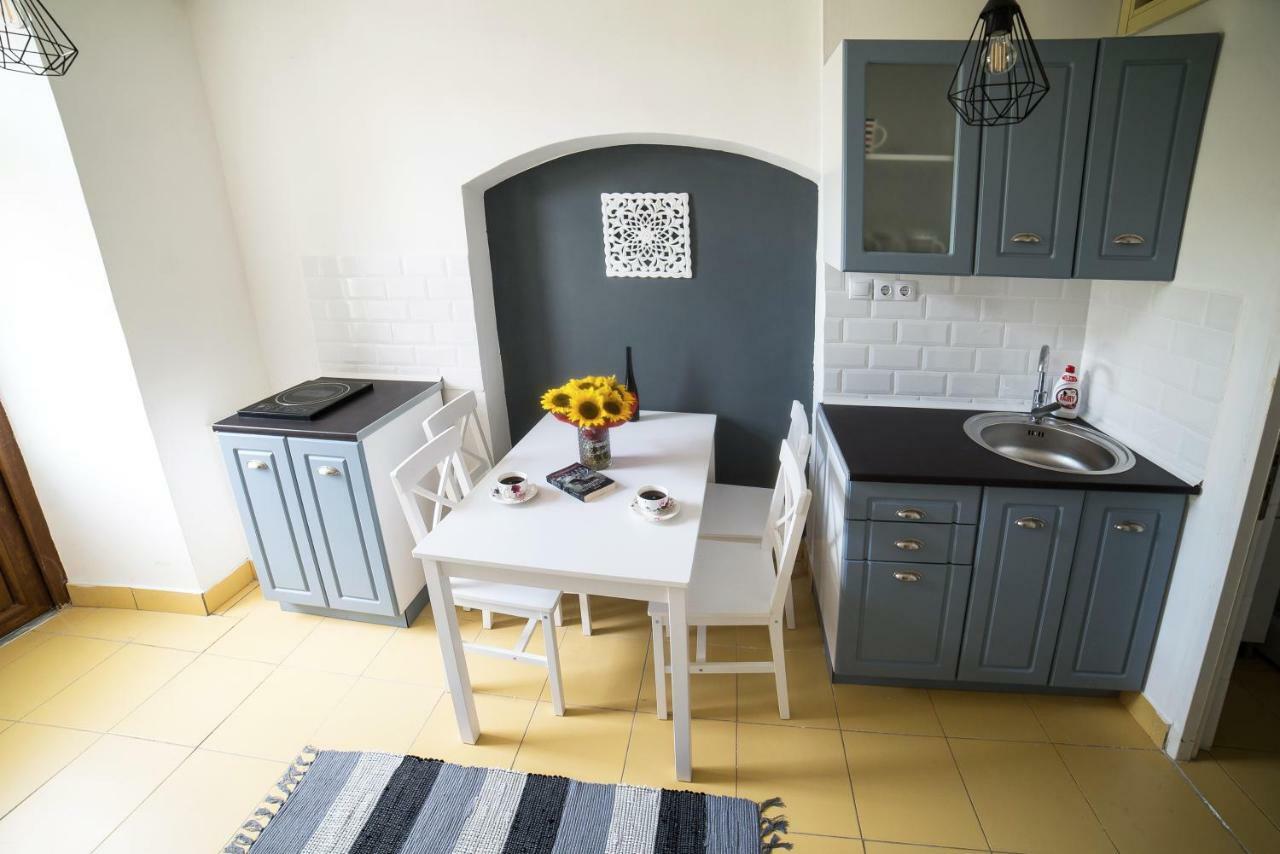 Ultra Central Apartment Kolozsvár Kültér fotó