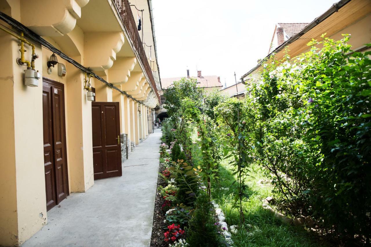 Ultra Central Apartment Kolozsvár Kültér fotó